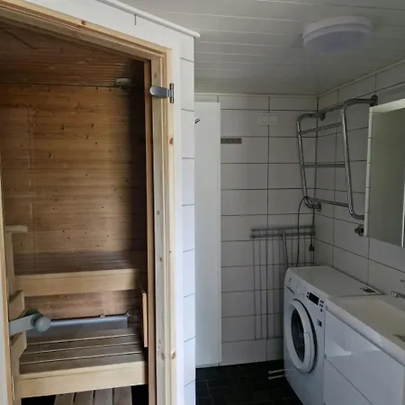 Convenient For 3 With Sauna In Tapiola 아파트 에스포